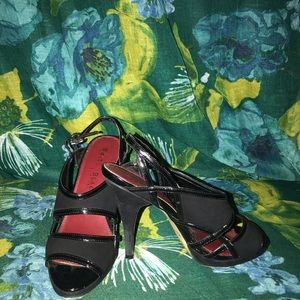 White House black market sandal heels size 6